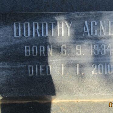 ROBERSON Edward 1932-1989 &amp; Dorothy Agnes 1934-2010 2.