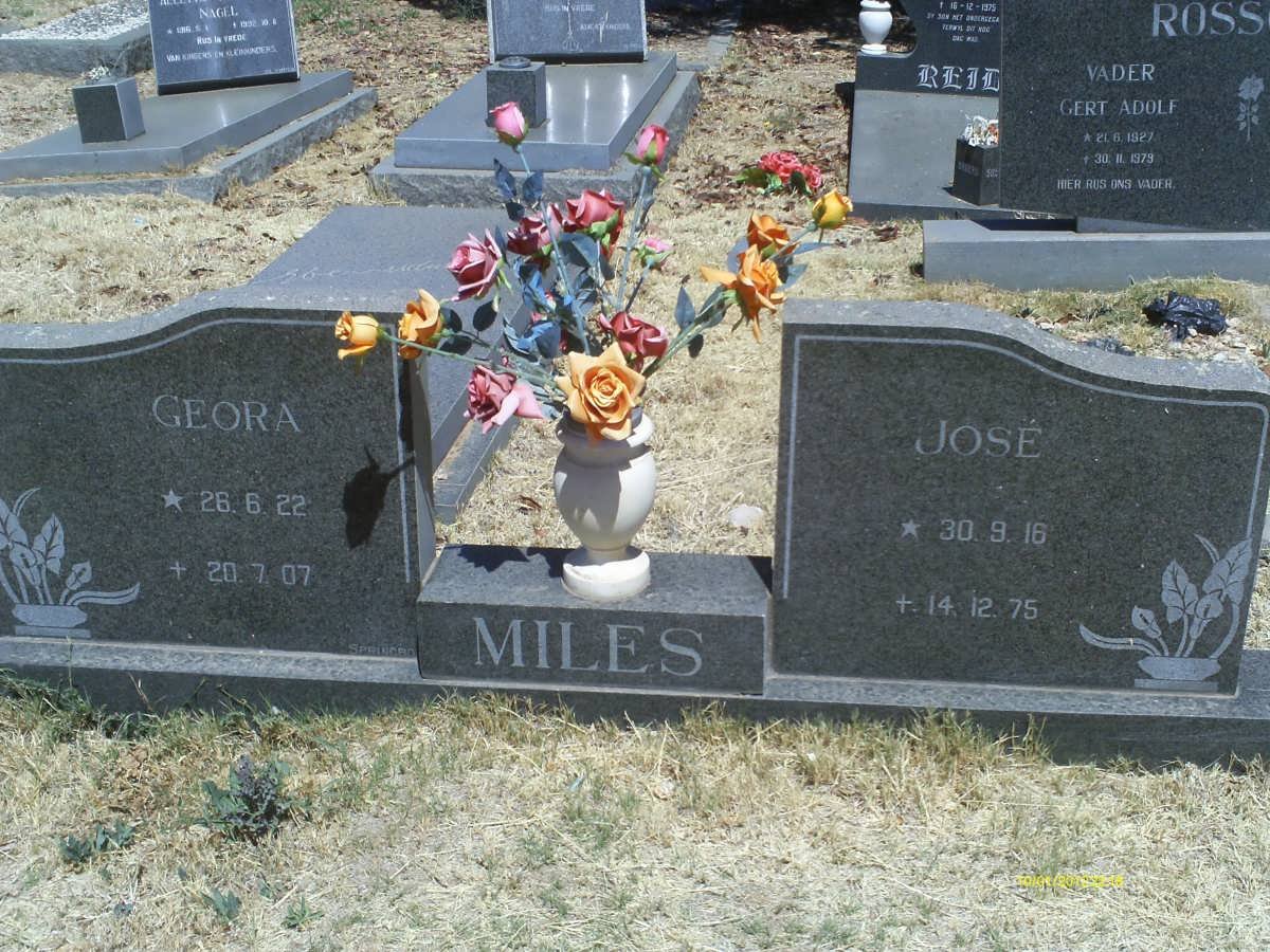 MILES Jose 1916-1975 &amp; Geora 1922-2007