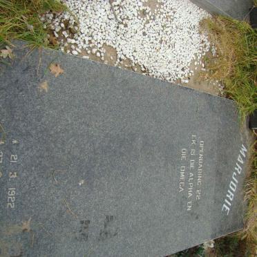 CRAUSE Manie 1919-1989 &amp; Marjorie 1922-1997 