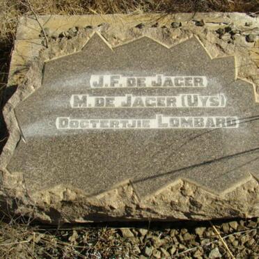 JAGER J.F., de &amp; M. UYS :: LOMBARD Dogtertjie