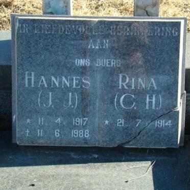 ? Hannes J.J. 1917-1988 &amp; Rina C.H. 1914-