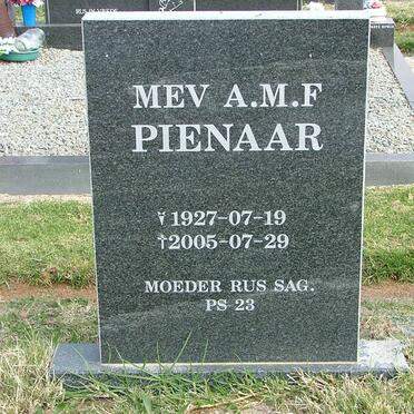 PIENAAR A.M.F. 1927-2005