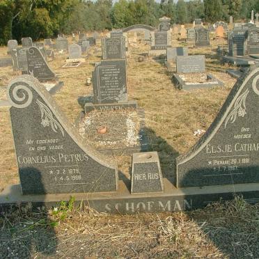 SCHOEMAN Cornelius Petrus 1879-1968 &amp; Elsje Catharina PIENAAR 1881-1967