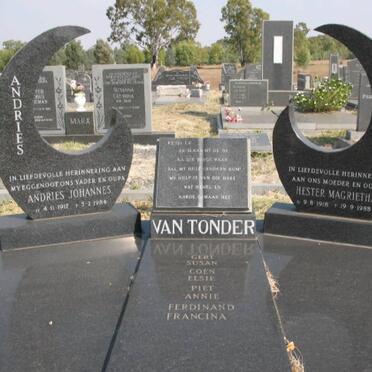 TONDER Andries Johannes, van 1917-1984 &amp; Hester Magrietha 1918-1988