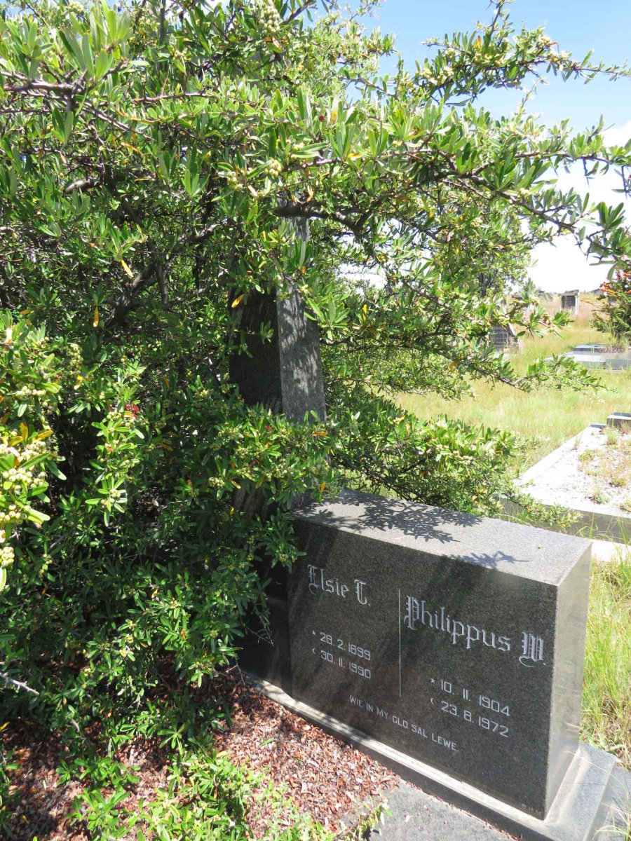 ? Philippus M. 1904-1972 & Elsie J. 1899-1990