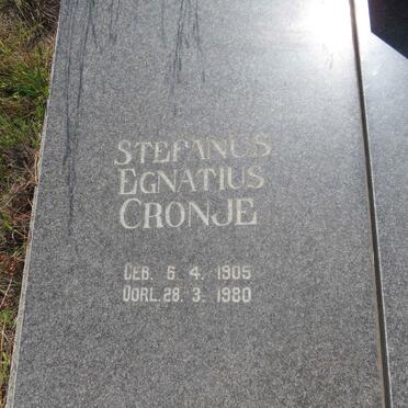 CRONJE Stefanus Egnatius 1905-1980 & Christina Hendrina 1901- _2