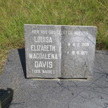 DAVIS Louisa Elizabeth Magdalena nee NAUDE 1909-1977