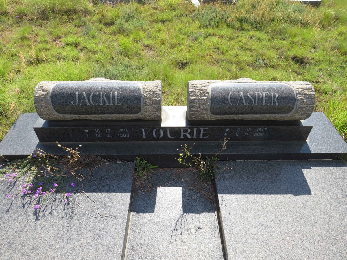 FOURIE Casper 1917-1986 & Jackie 1911-1983 