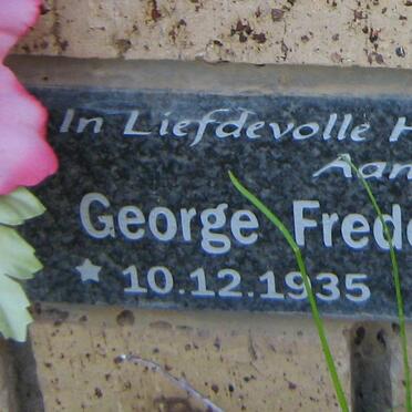LOUW George Frederik 1935-2011