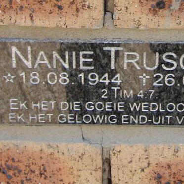 TRUSCOTT Nanie 1944-2012