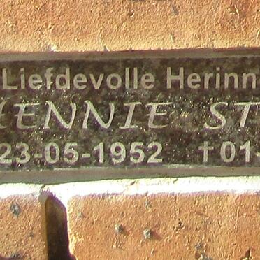 STORM Hennie 1952-2016