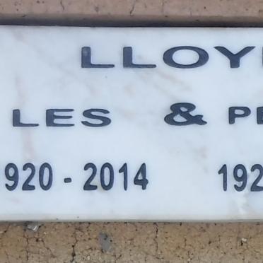LLOYD Les 1920-2014 &amp; Peggy 1923-2015
