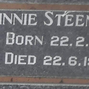 STEENKAMP Ginnie 1917-1986