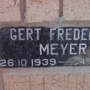 MEYER Gert Frederick 1939-1998