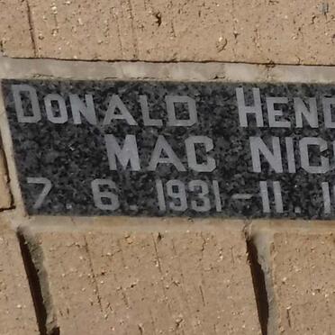 MAC NICOL Donald Henderson 1931-1984