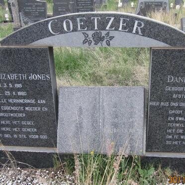 COETZER Berbina Elizabeth Jones 1915-1980 :: COETZER Daniel Johann 1945-1977