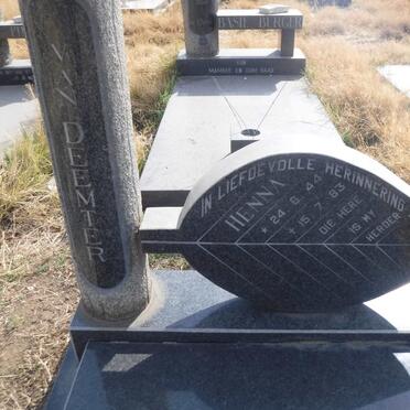 DEEMTER Henna, van 1944-1983