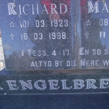 ENGELBRECHT Richard 1923-1998 &amp; Martha 1928-2011