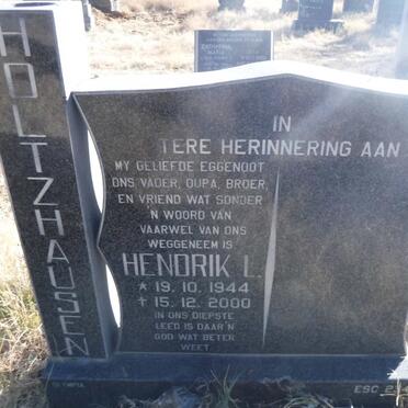 HOLTZHAUSEN Hendrik L. 1944-2000