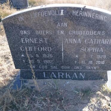 LARKAN Ernest Clifford 1925-1992 &amp; Anna Catharina Sophia 1929-2010