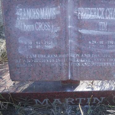 MARTIN Frederick Charles 1919-2001 &amp; Frances Mavis CROSS 1925-2001