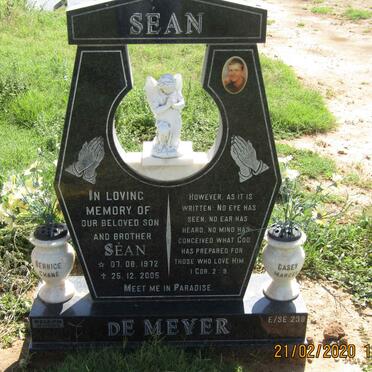 MEYER Sean, de 1972-2005