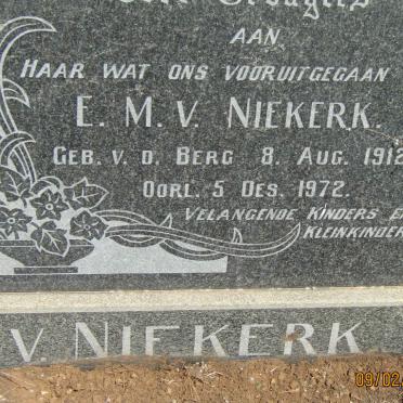 NIEKERK E.M., v. nee V.D. BERG 1912-1972
