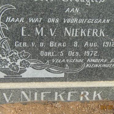 NIEKERK E.M., v. nee V.D. BERG 1912-1972