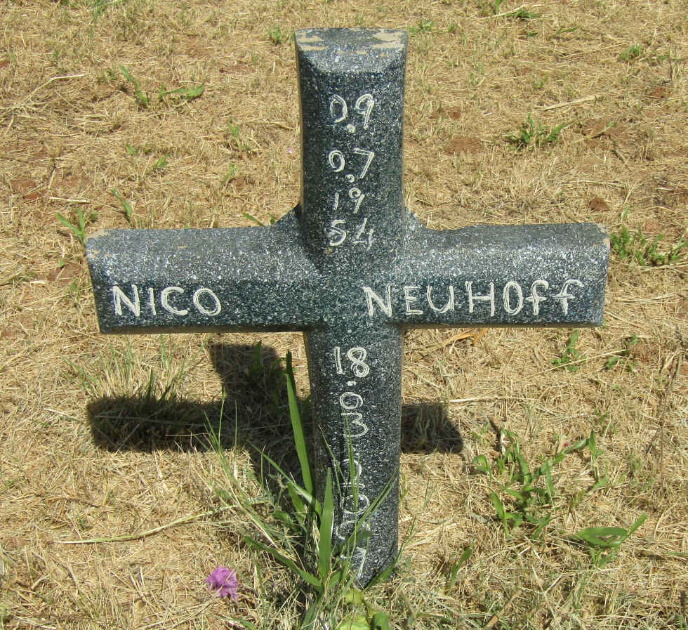 NEUHOFF Nico 1954-2009