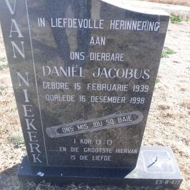 N - Vanne :: Surnames - N