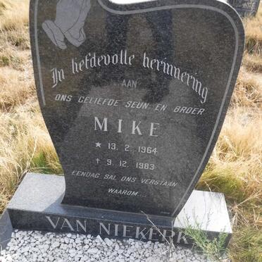 NIEKERK Mike, van 1964-1983
