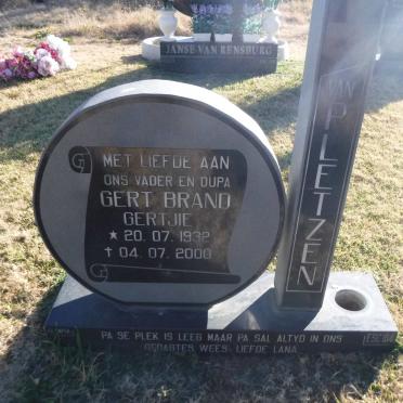PLETZEN Gert Brand, van 1932-2000