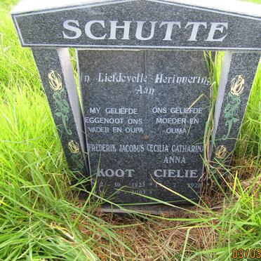 SCHUTTE Frederik Jacobus 1923-2003 &amp; Cecilia Catharina Anna 1928-