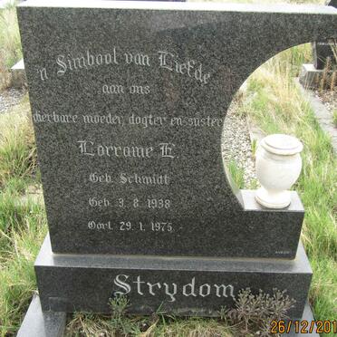 STRYDOM Lorraine E. nee SCHMIDT 1938-1975
