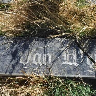 WYK Frederik H., van 1916-1986 &amp; Dina J.E. 1916-1992 