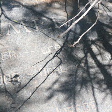 BROWN Neil 1882-1931 &amp; Elizabeth Dora 1889-1935