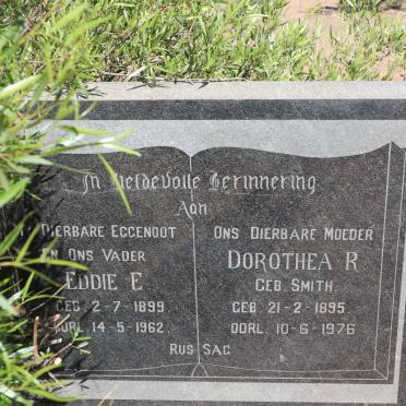 ? Eddie E. 1899-1962 &amp; Dorothea R. SMITH 1895-1976