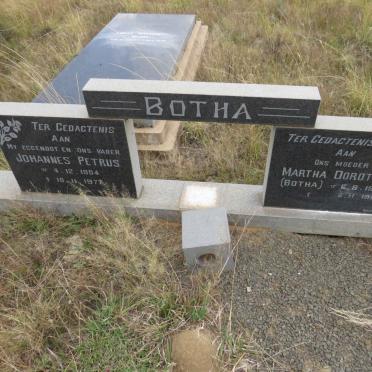BOTHA Johannes Petrus 1904-1977 & Martha Dorothea BOTHA 1909-1986