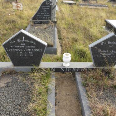 NIEKERK Lodewyk Johannes, van 1916-1981 & Maria Jane SLABBERT 1921-2008