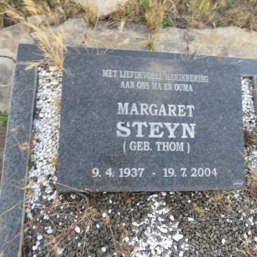STEYN Margaret nee THOM 1937-2004