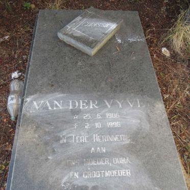 VYVER Chrissie, van der 1906-1996