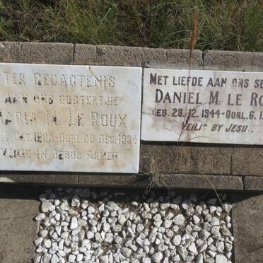 ROUX Maria M., le 1925-1934 :: LE ROUX Daniel M. 1944-1945