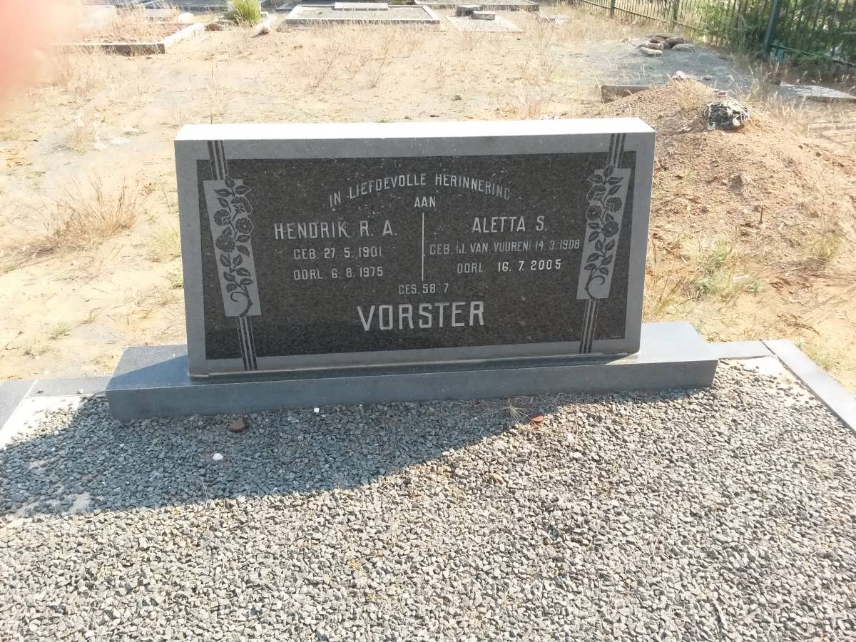 VORSTER Hendrik R.A. 1901-1975 &amp; Aletta S. J. VAN VUUREN 1908-2005