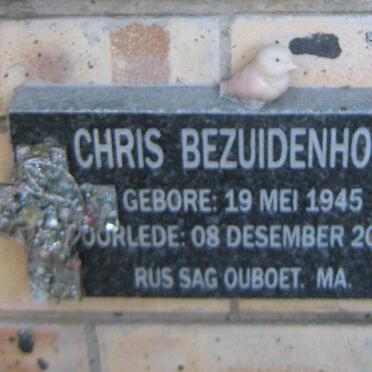 BEZUIDENHOUT Chris 1945-2011