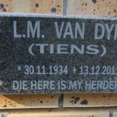 DYK L.M., van 1934-2011