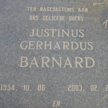 BARNARD Justinus Gerhardus 1954-2003 &amp; Igena Johanna 1955-2003