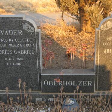 OBERHOLZER Andries Gabriel 1929-1982 &amp; Johanna Susanna 1939-
