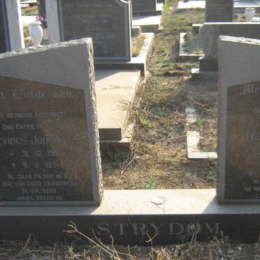 STRYDOM Jacobus Johannes 1918-1974 &amp; Hendrika P.C. STAPELBERG 1923-1988