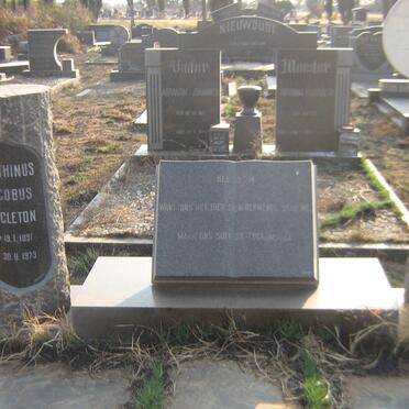 SINGLETON Marthinus Jacobus 1891-1973 &amp; Elsje Hendrina Catharina VILJOEN 1894-1977