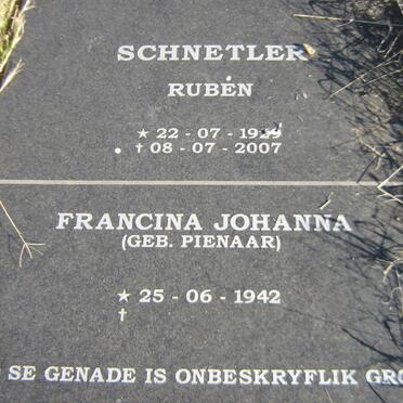 SCHNETLER Rubén 1929-2007 &amp; Francina Johanna PIENAAR 1942-